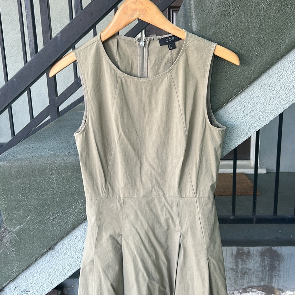 COS Sleeveless Waisted Dress With Pleats Bohemian Cotton Summer Dress Size 4 - Picture 3 of 8